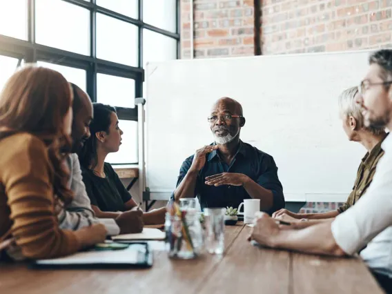 Six people conference room